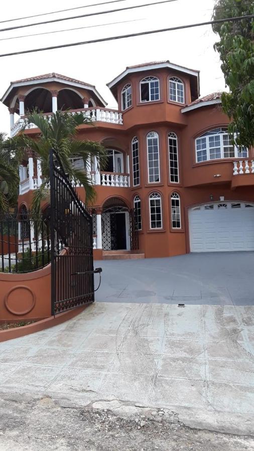 Cazwin Villas Montego Bay Eksteriør bilde
