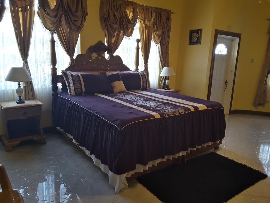 Cazwin Villas Montego Bay Rom bilde