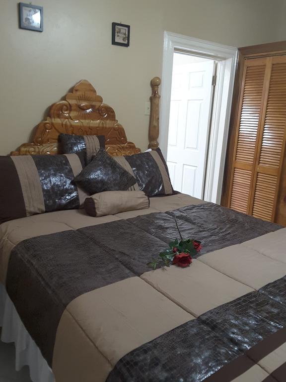 Cazwin Villas Montego Bay Rom bilde