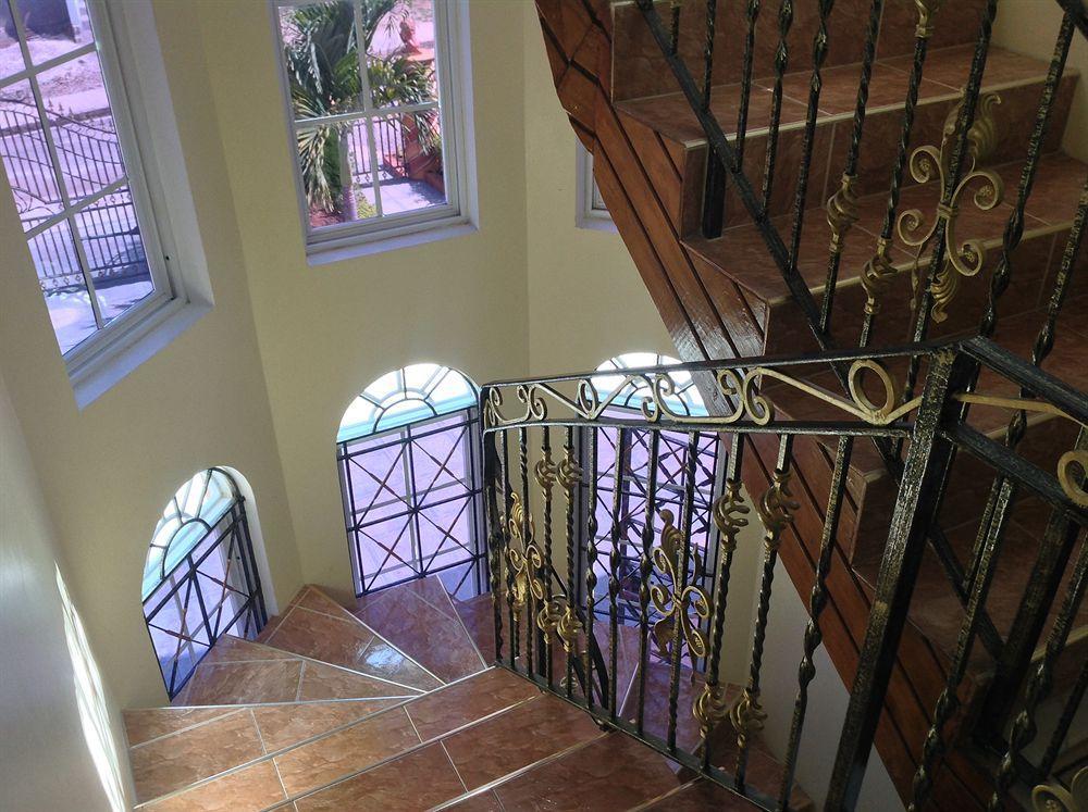 Cazwin Villas Montego Bay Eksteriør bilde