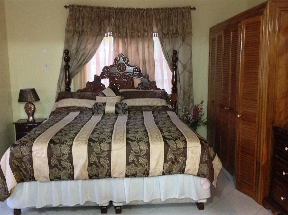 Cazwin Villas Montego Bay Eksteriør bilde
